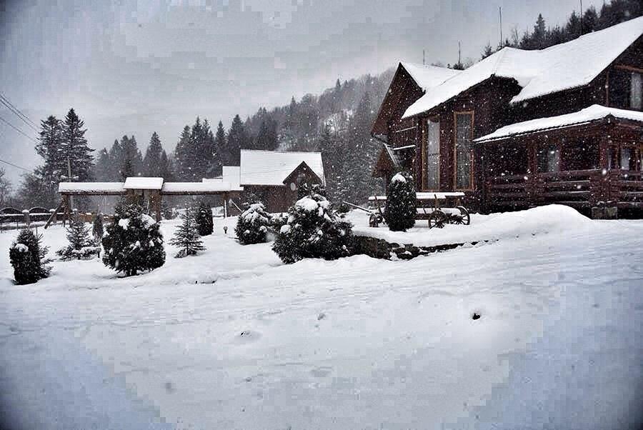 Hotel Lisova Kazka Zhdeniievo Exterior foto